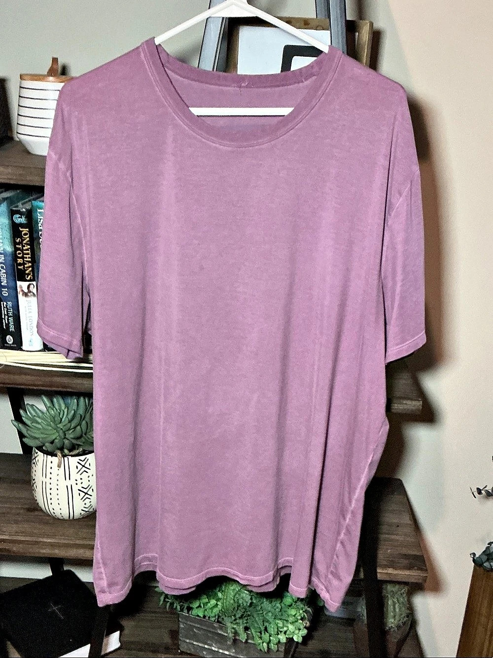 lululemon men’s tee light purple